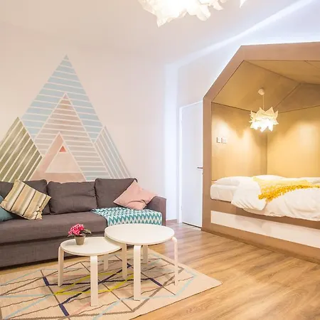 Theatre By Citylife Suites 아파트 *