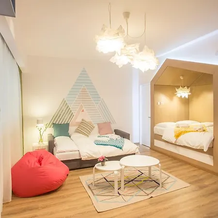 Theatre By Citylife Suites *